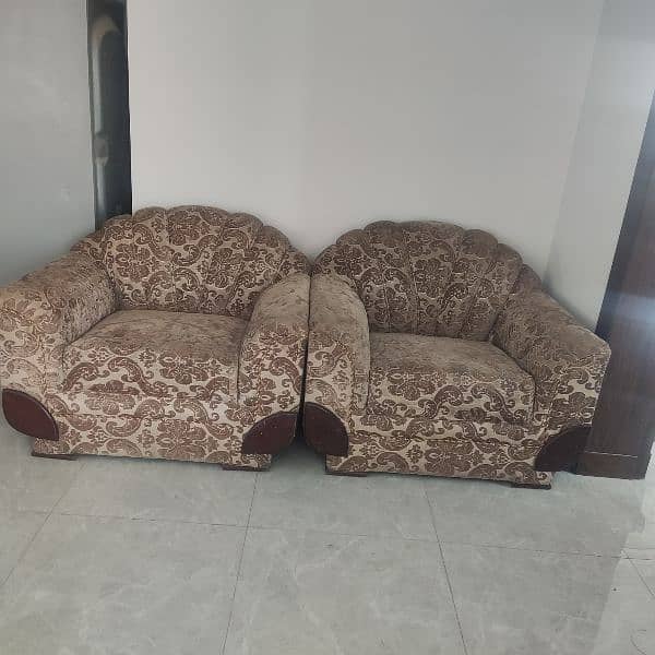 Sofa set & Table|7 seater comfy sofa  with centre table|good condition 1