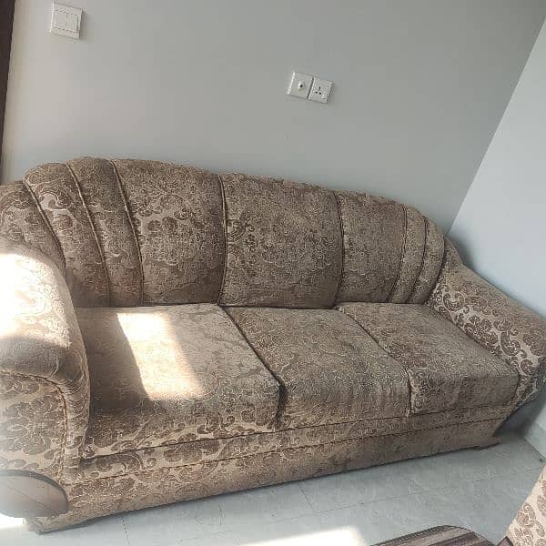 Sofa set & Table|7 seater comfy sofa  with centre table|good condition 3