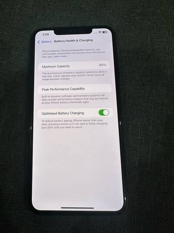 iphone 11 pro max (Midnight Green) 2