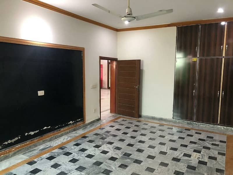 1 kanal lower portion for rent in IEP TOWN SECTOR A MAIN DEFENCE ROAD LHR 14