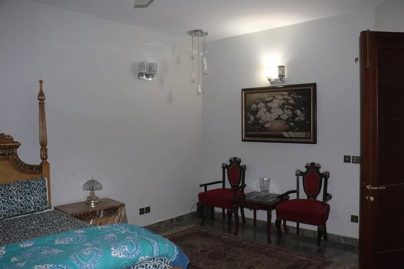 2 KANAL LAVISH FULLY FURNISHED HOUSE FOR RENT. 42