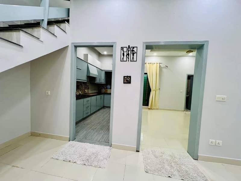 1 KANAL UPPER PORTION AVAILABLE FOR RENT IN NASHEMAN IQBAL PHASE 1 3