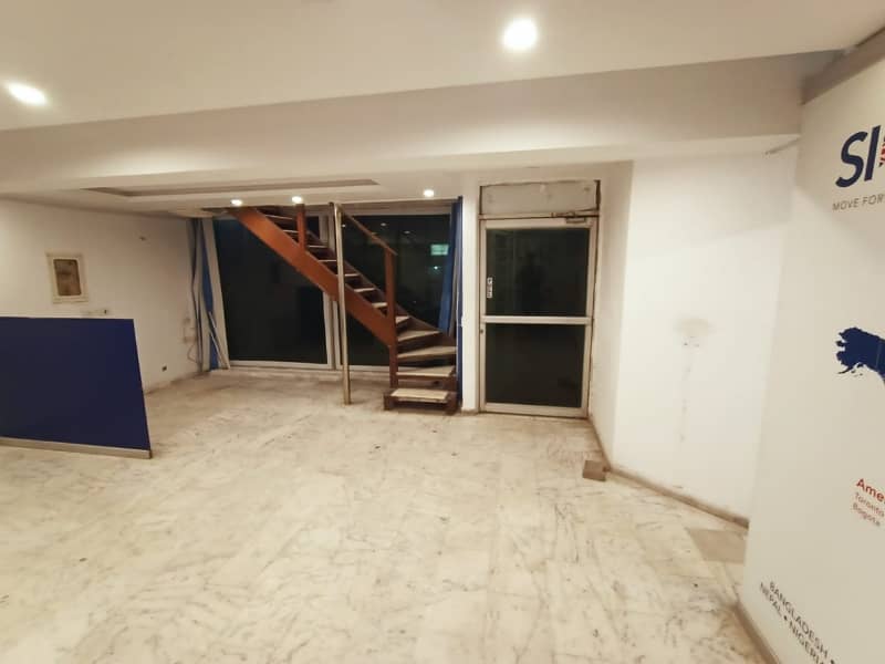 4 Marla Ground Mezzanine Office Fully Renovate For Rent In DHA Phase-1 7