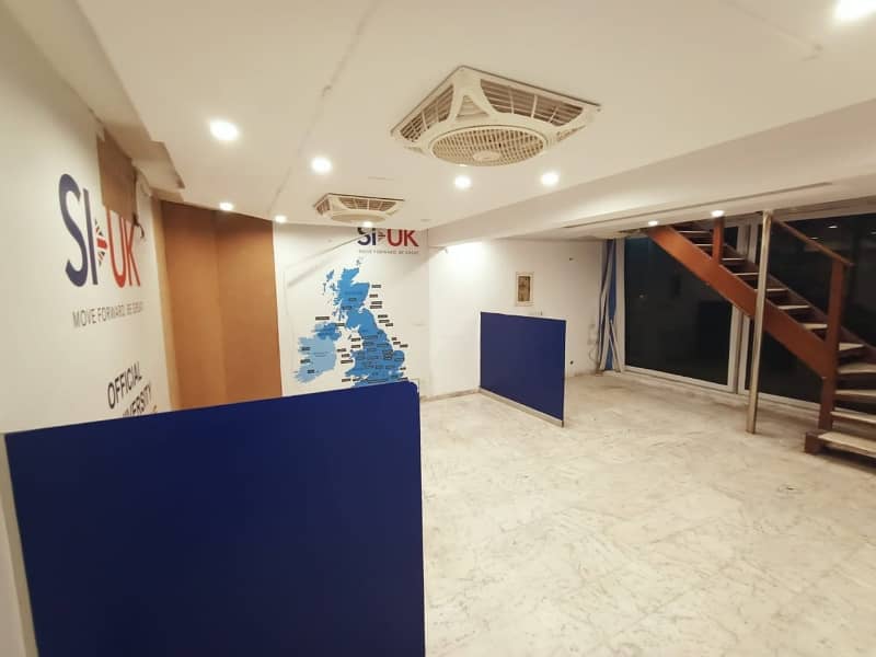 4 Marla Ground Mezzanine Office Fully Renovate For Rent In DHA Phase-1 13