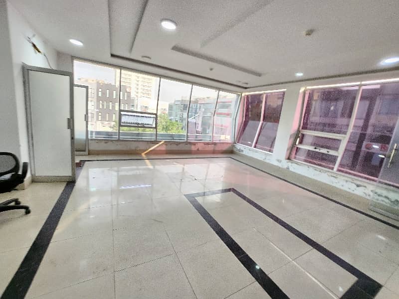 4 MARLA CORNER BUILDING OFFICE FOR RENT IN DHA PHASE-5 CCA BLOCK 1