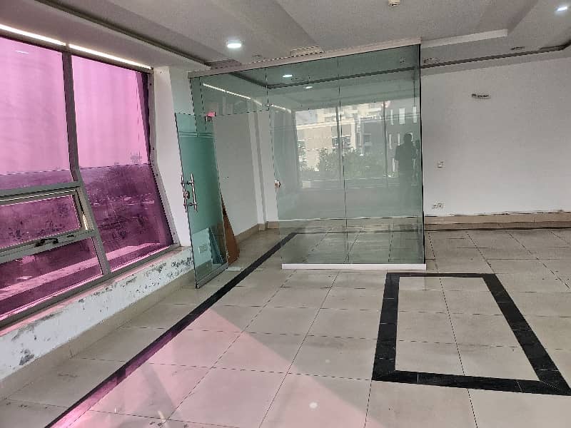 4 MARLA CORNER BUILDING OFFICE FOR RENT IN DHA PHASE-5 CCA BLOCK 2