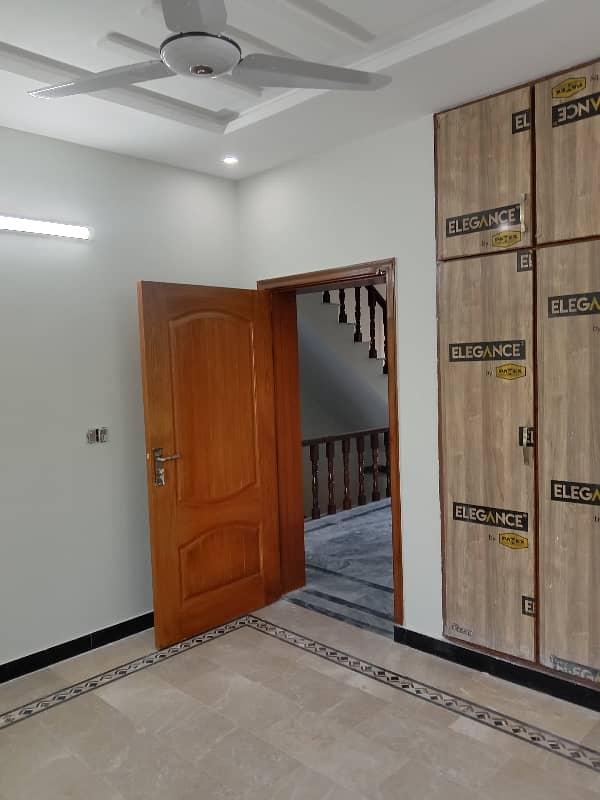 Upper Portion For Rent 3