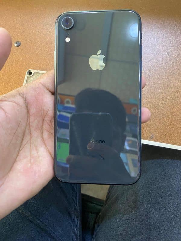 iphone XR 6