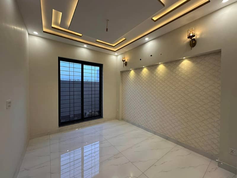 3 Years Installment Plan 5 Marla Modern House On Prime Location Park View City Lahore For Sale 1