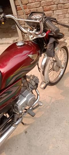 Honda 70 22/23 number lga hai good condition documents clear 0