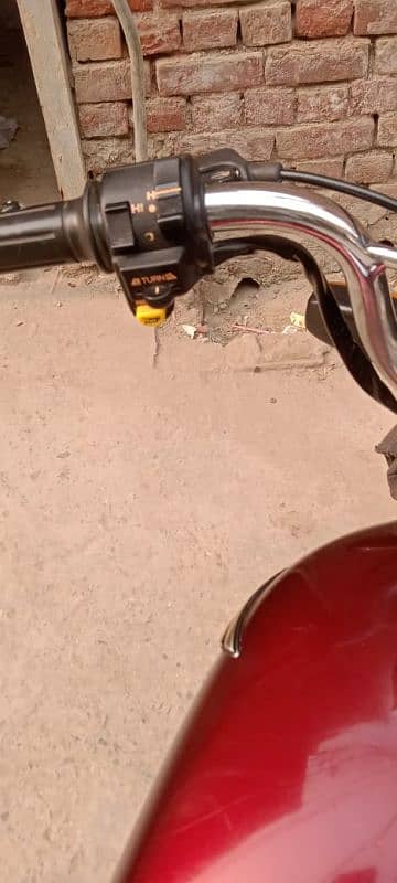 Honda 70 22/23 number lga hai good condition documents clear 2