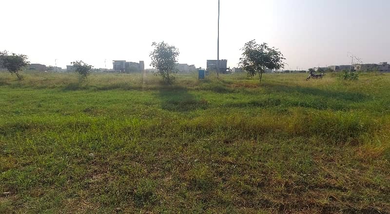 1 Kanal Outclass Location Residential Plot No 653 For Sale In DHA Phase 7 Z1 Block Lahore 2