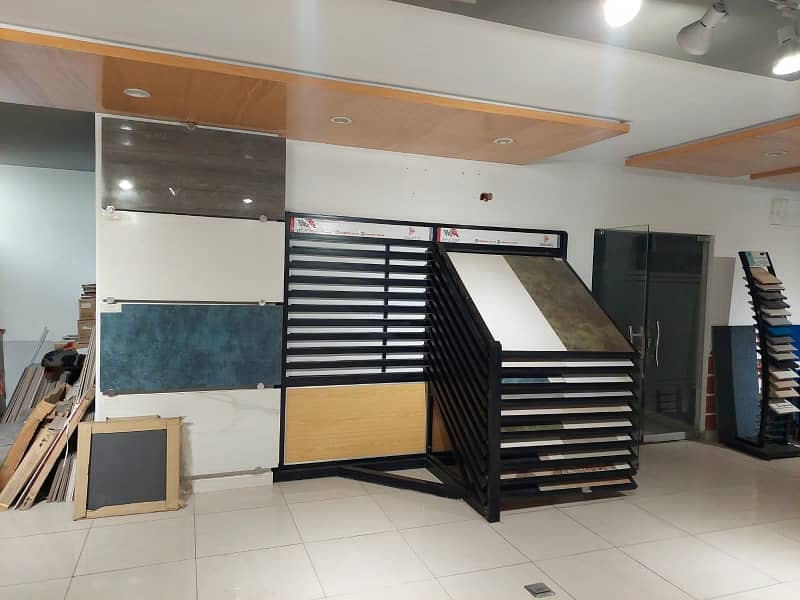 8 MARLA FULL LUXERY OFFICE FULLY RENOVATE WITH BIGGEST ELEVATOR INSTALLED FOR RENT IN DHA PHASE-5 4