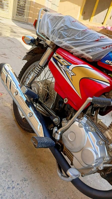 Honda 125 for sale in neat condition 1