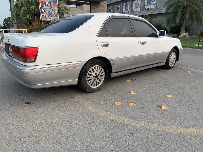 Toyota Crown 2000 6