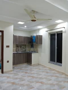 1 Bed Luxury Flat Available For Rent in Sector E Bahria Town Lahore