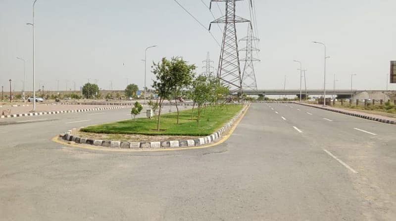 10 Marla Residential Plot For Sale In Lake City - Sector M-6 Lake City Lahore 8