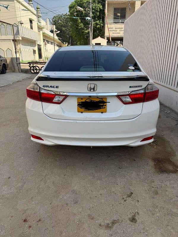 Honda Grace Hybrid 2015 5