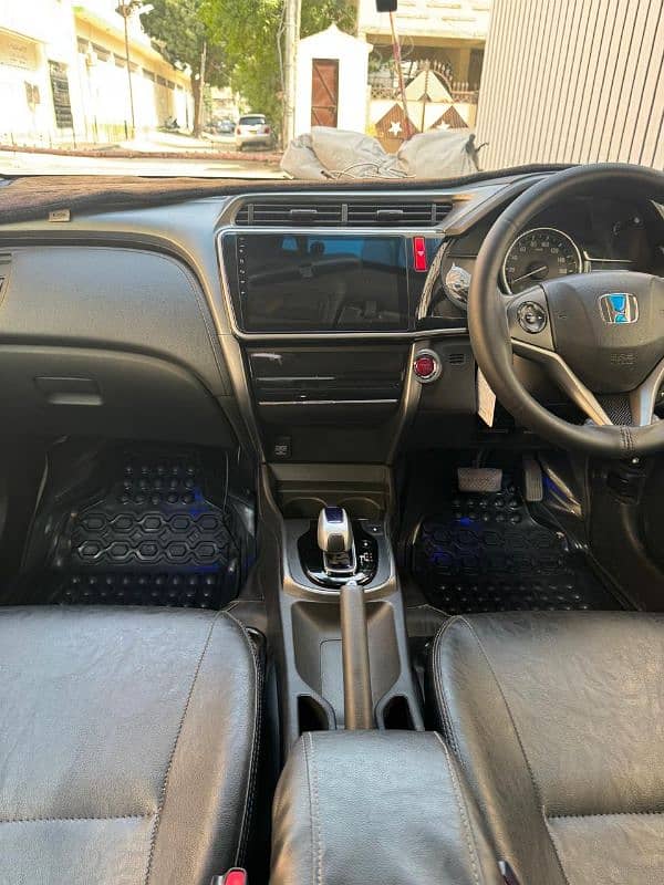 Honda Grace Hybrid 2015 12