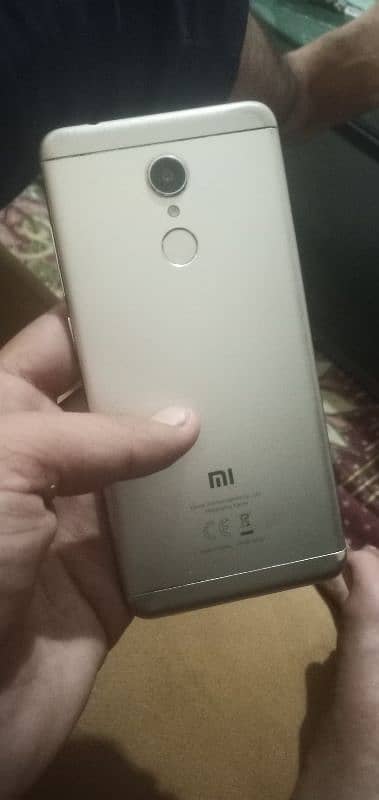 Xiomi Redmi 5 3\32 1