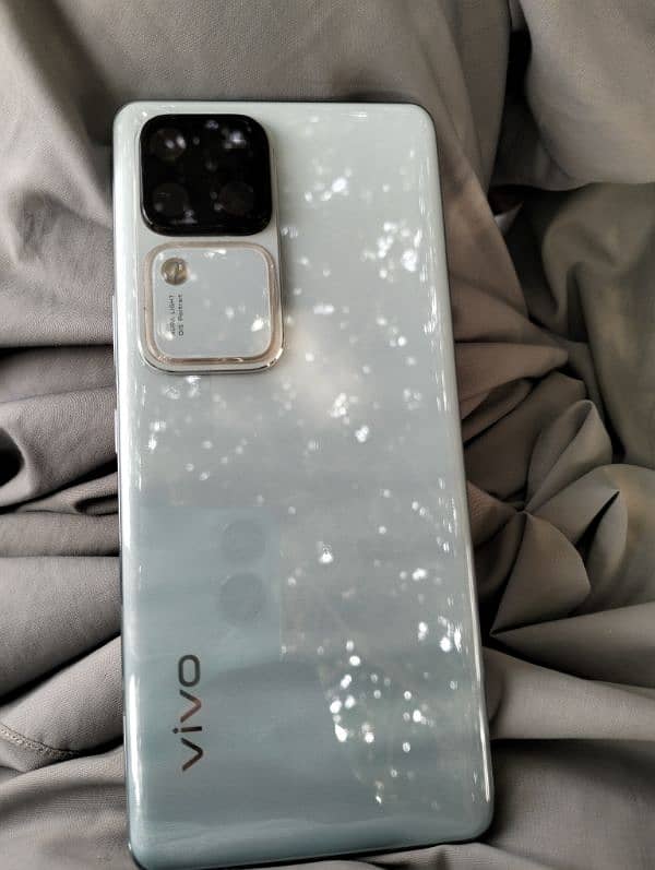 Vivo v30 0