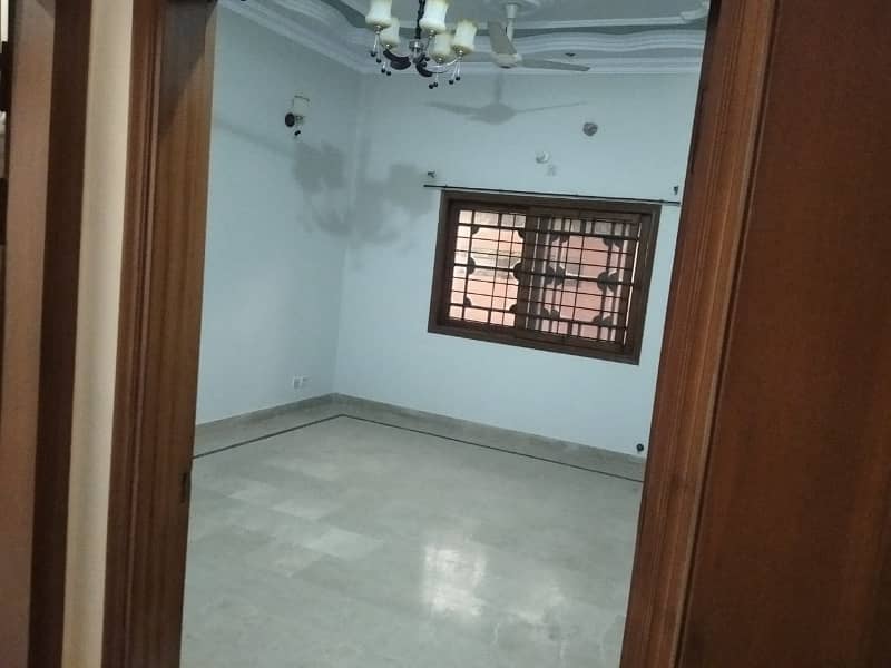 Well Maintained Ground Floor Portion For Rent 2