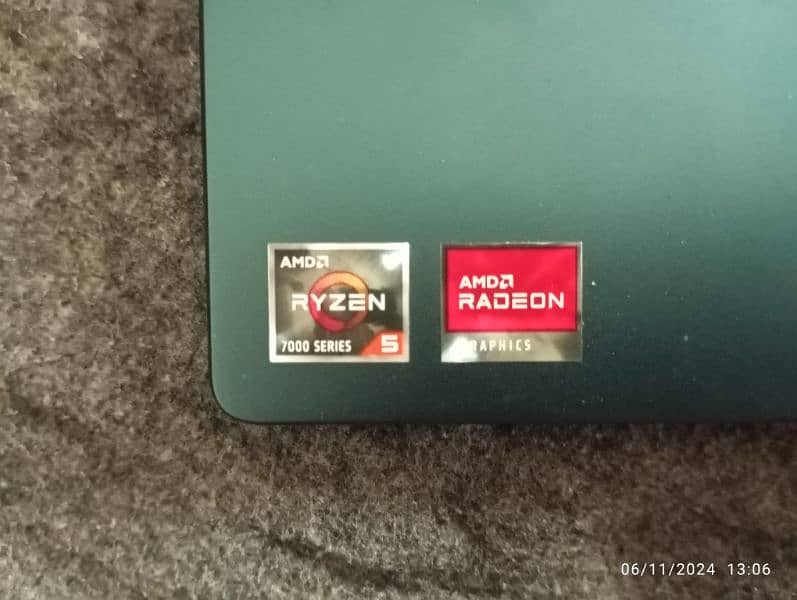 yoga 7 AMD RADEON AMD RYZEN 5 2