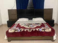 bed and side tables for sale in good condition 0