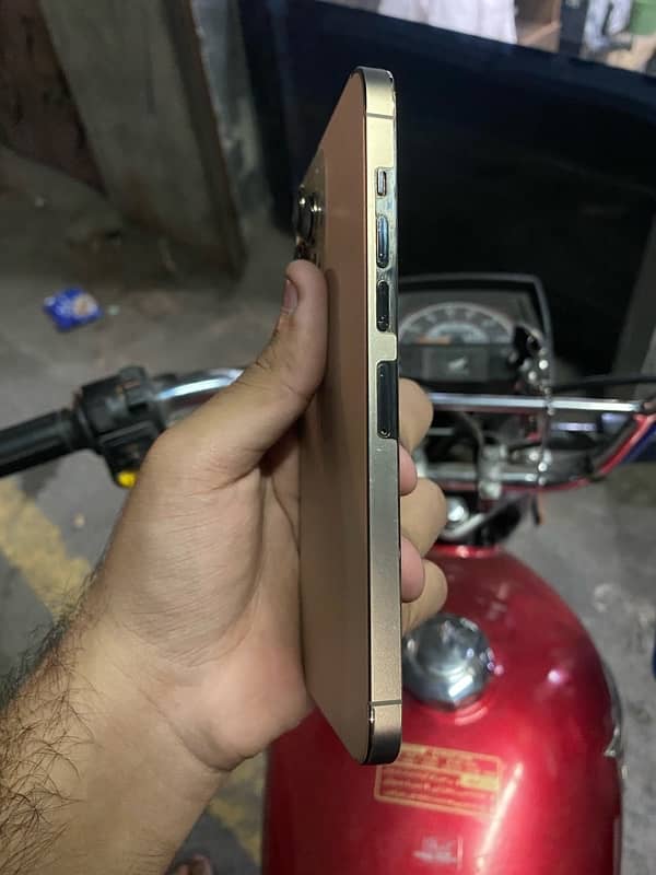 IPHONE 13 pro max factory unlock 3