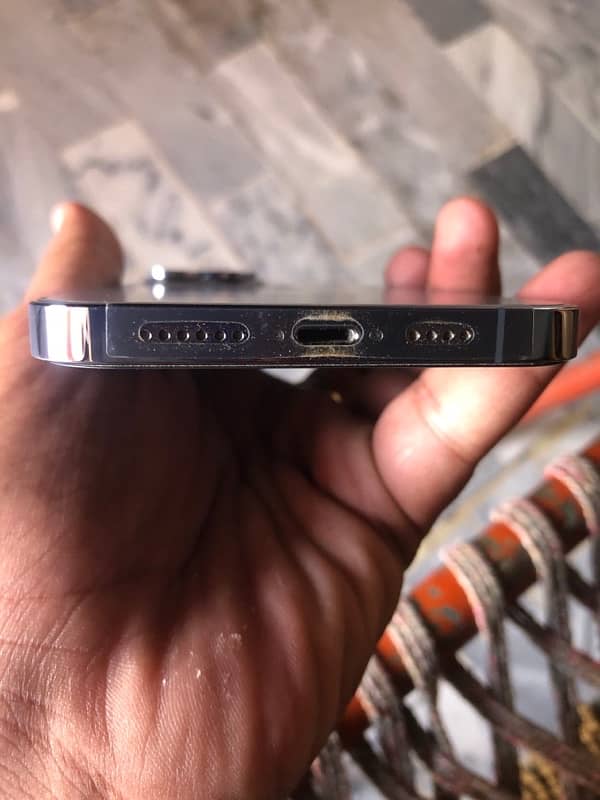 I phone 13 pro max 256gb non pta jv with box and charger no delevery 2