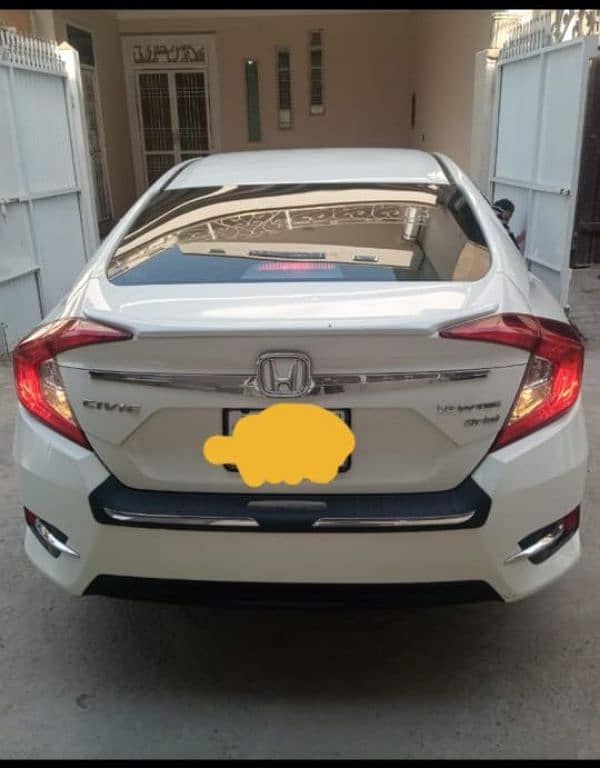 Honda Civic Oriel 2018 4