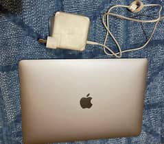 Macbook pro 13 inch 2018, 1st hand used, 8gb ram, 256gb ssd