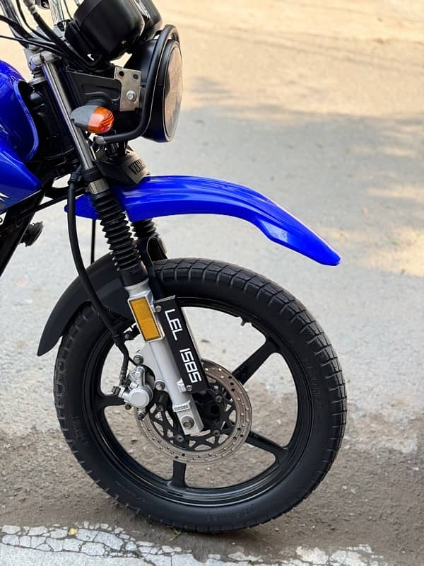 Yamaha YBR 125G lush condition 5