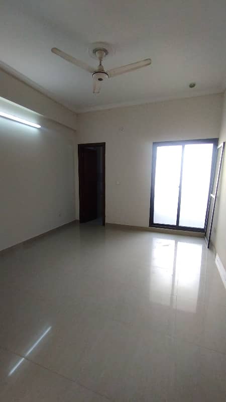 Warda Hamna 2 Bed Flat For Sale In G11/3 15