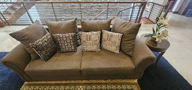 4 seater sofa set slightly used