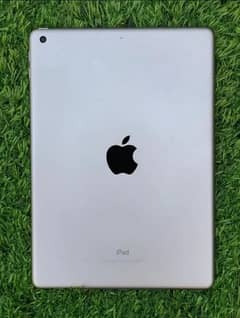 Apple ipad 5th generation (32Gb) good working WhatsApp(03224527572)