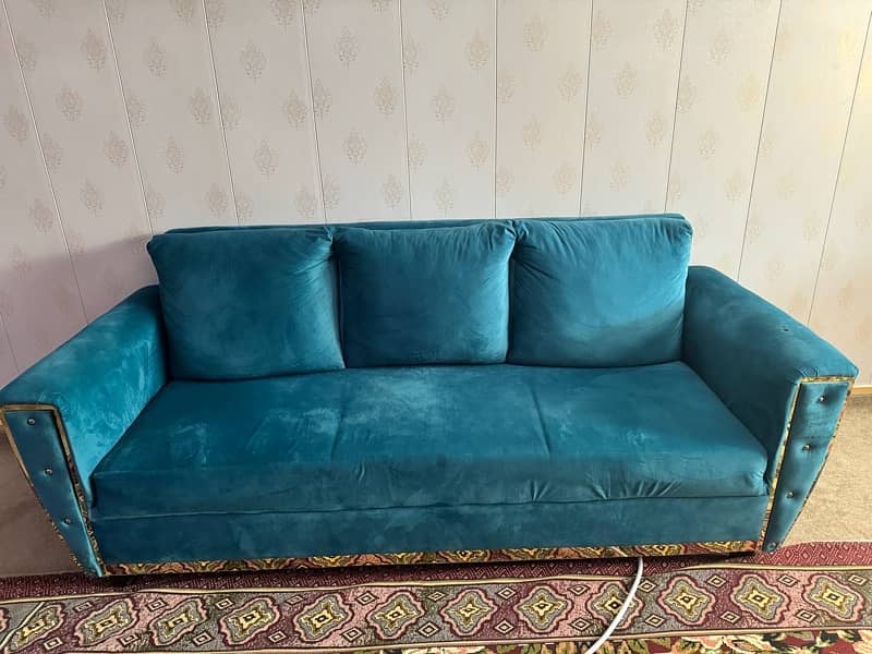 3 seater sofa 0