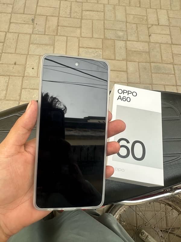 oppo A60 :8 Ram 256 Memory 1