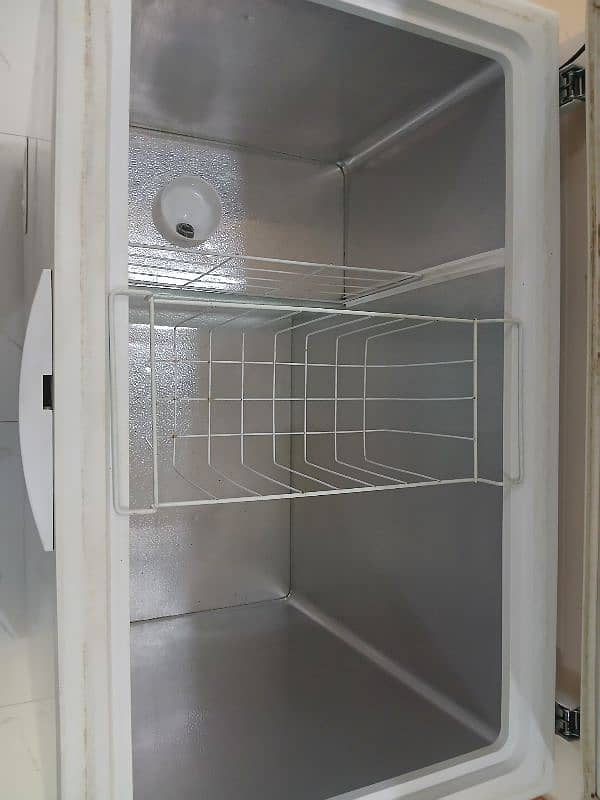 Waves 13 cubic ft Deep Freezer slightly used just like new 3