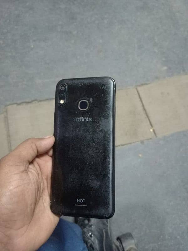 Infinix hot8 lite 2/32 5