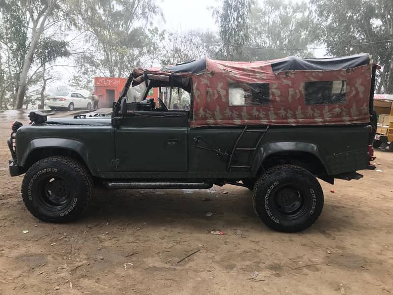 Land Rover Defender 1989 110 7