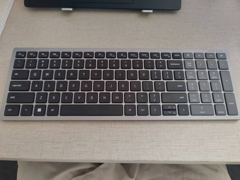 Dell Wireless Keyboard 0