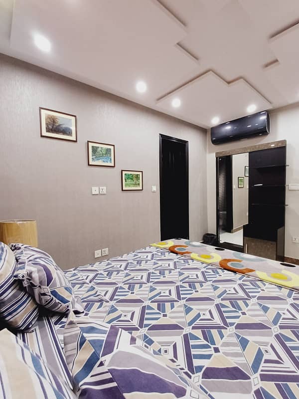 Studio/1 BHK/ 2 BHK on daily basis 8