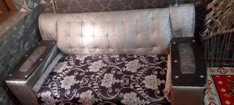 6 seater sofa set in good condition 1