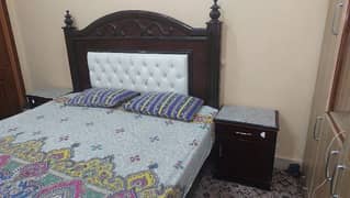 Wooden Bed Queen Size