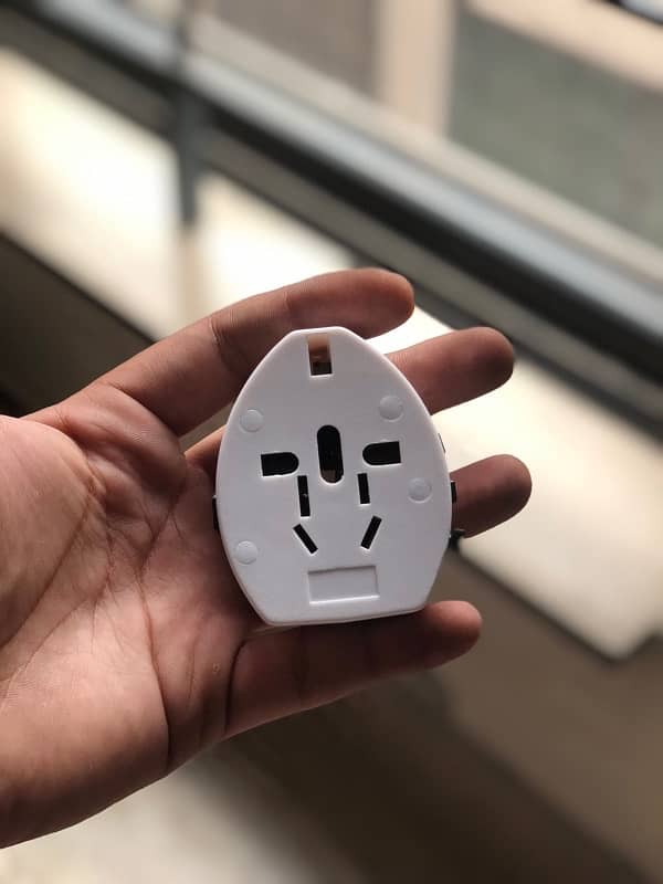 World travel adapter 7