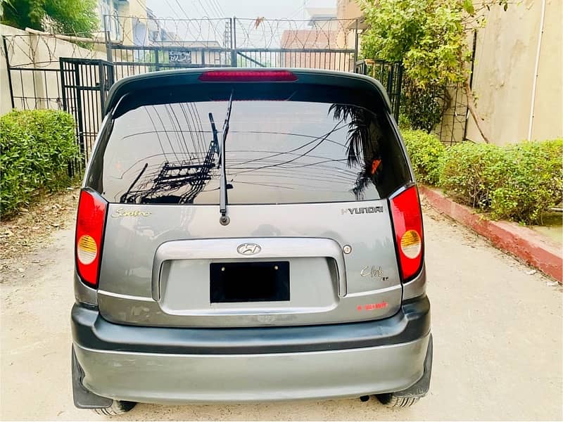 Hyundai Santro 2005 model total genion condition 10