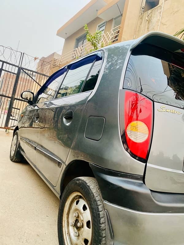 Hyundai Santro 2005 model total genion condition 12