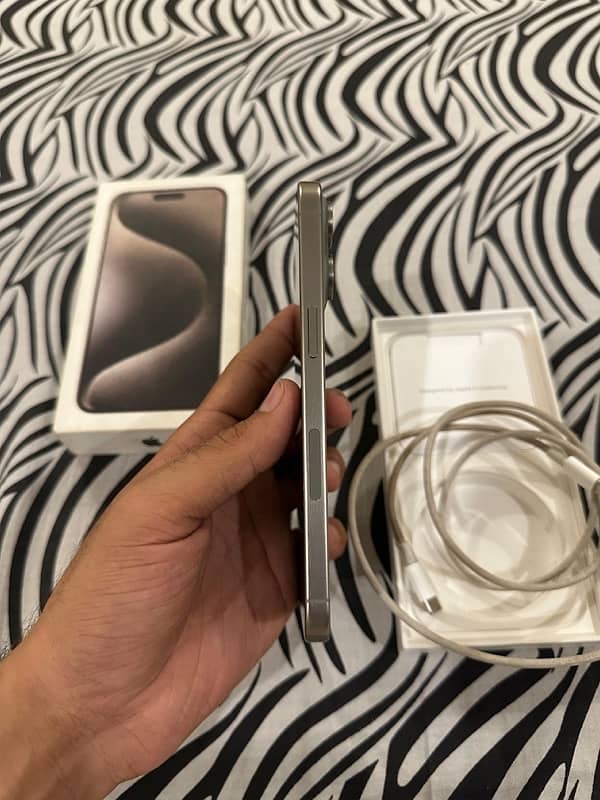 IPHONE 15 PRO MAX JV 256GB 1