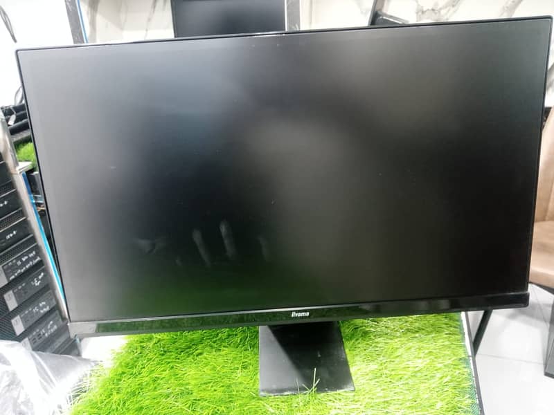 23" Led iiyama 4